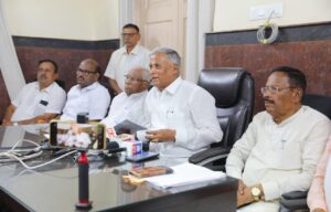 Union minister v somanna