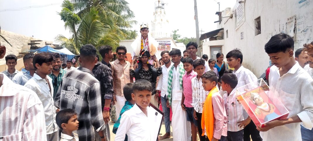 ಗೋನಾಳ ಎಸ್.ಟಿ. ಗ್ರಾಮದಲ್ಲಿ ಜಾತ್ರಾ ಮಹೋತ್ಸವದ ಅಂಗವಾಗಿ ಭಕ್ತಿಯ ವಿಶಿಷ್ಟ ಸೇವೆ
