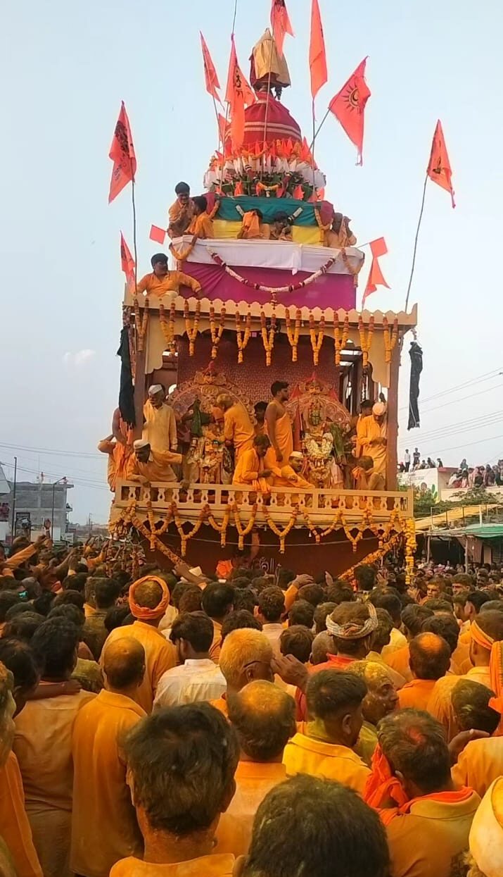 ಅತ್ಯಂತ ವಿಜ್ರಂಭಣೆಯಿಂದ ಜರುಗಿದ ಕೆರೂರು ಗ್ರಾಮ ದೇವತೆಯರ ಮಹಾ ರಥೋತ್ಸವ.