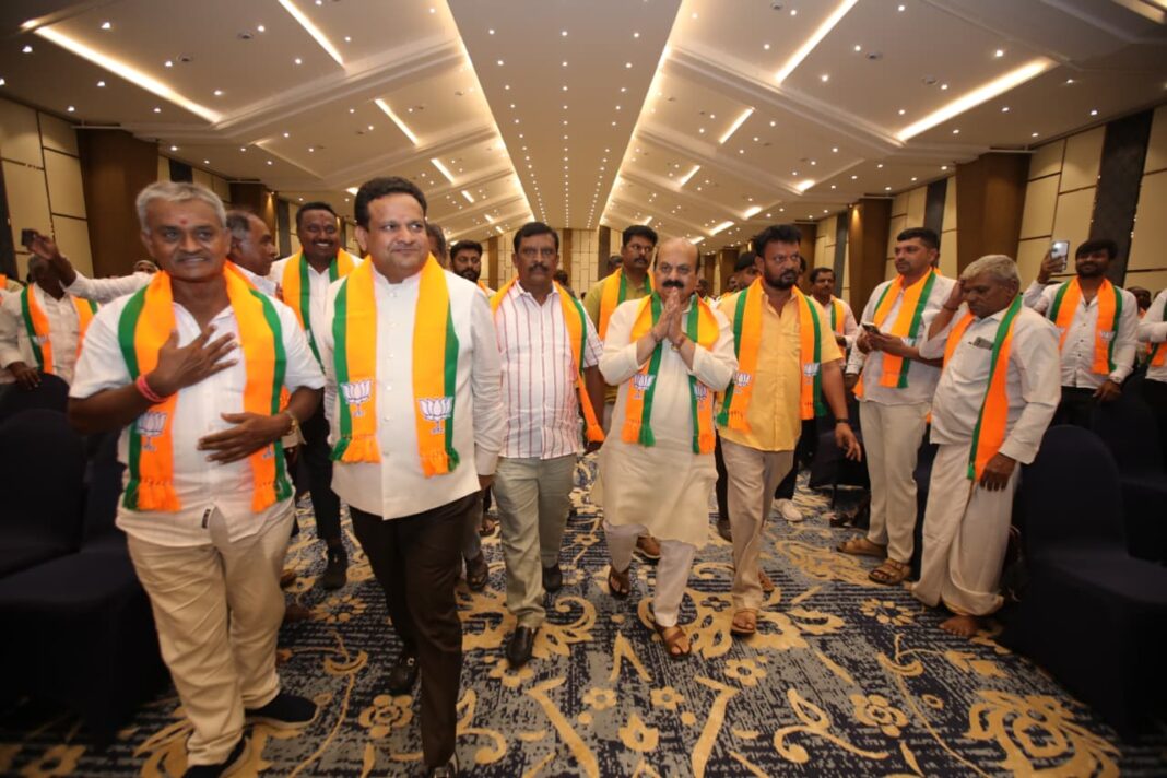 ಬಯಲುಸೀಮೆ ಜಿಲ್ಲೆಗಳಿಗೆ ಎತ್ತಿನ ಹೊಳೆ ನೀರು ತರಲು ಹೋರಾಟ ರೂಪಿಸಬೇಕು: ಬಸವರಾಜ ಬೊಮ್ಮಾಯಿ