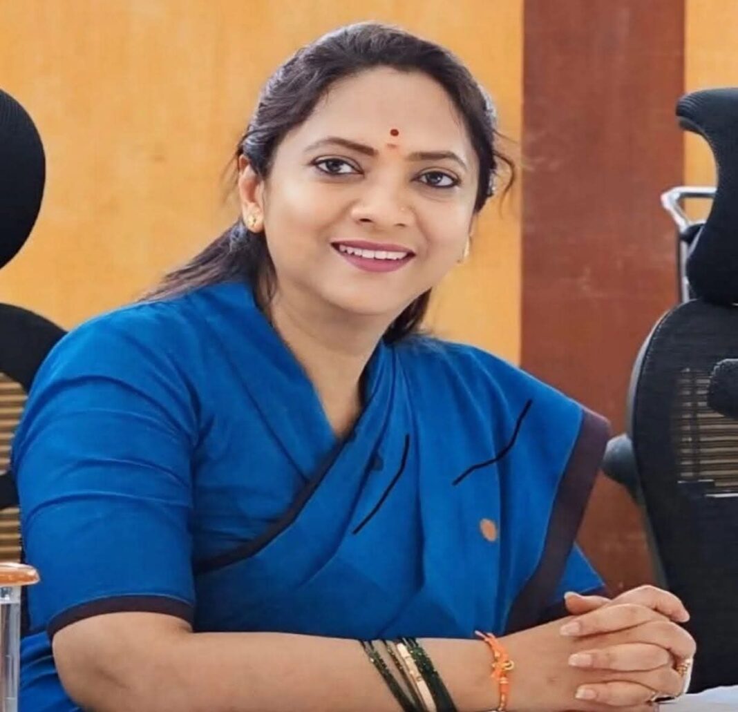 ಮೇ. 17 ರಿಂದ ಕರ್ನಾಟಕ ರಾಜ್ಯ ಮಹಿಳಾ ಆರೋಗದ ಅಧ್ಯಕ್ಷೆ ಡಾ. ನಾಗಲಕ್ಷ್ಮೀ ಚೌಧರಿ ಅವರ ಧಾರವಾಡ ಜಿಲ್ಲಾ ಪ್ರವಾಸ